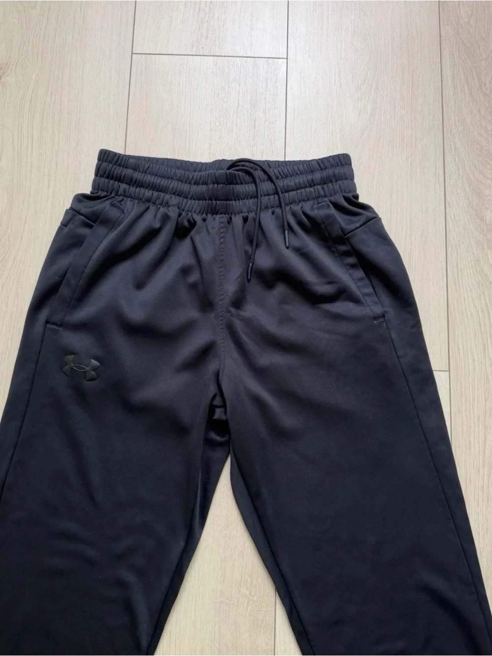 adidas classic black
