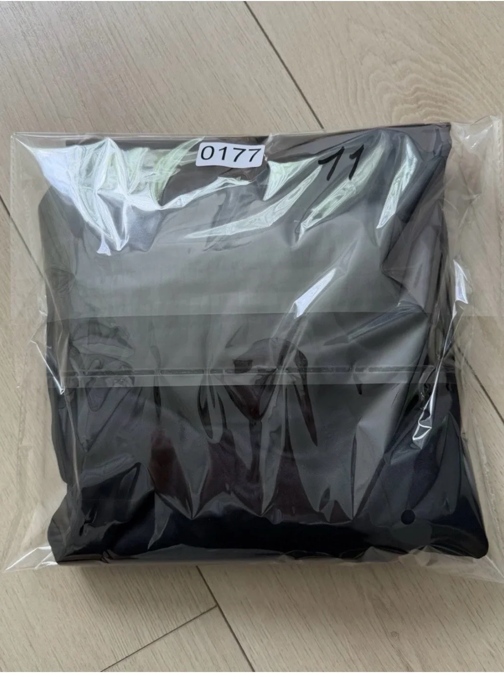 adidas classic black