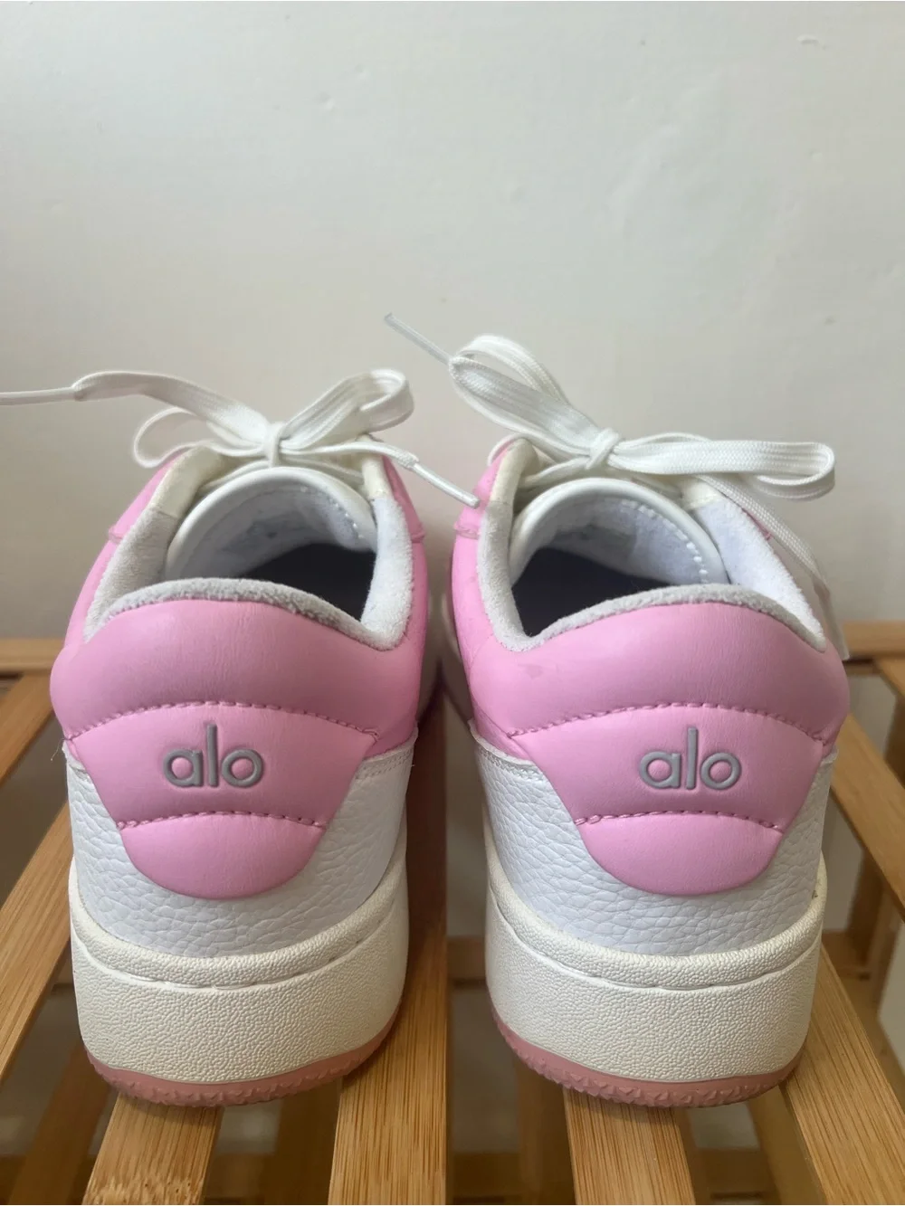 ALO Yoga lace branding