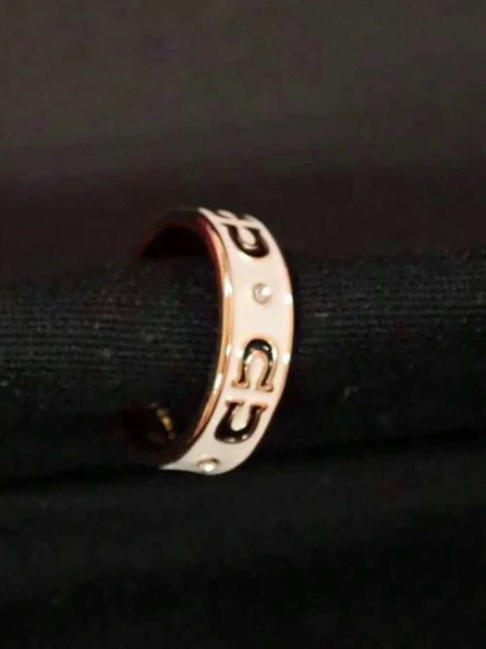 Western Horseshoe Ring White and Gold Women's Enamel Band Ring with Black Accent