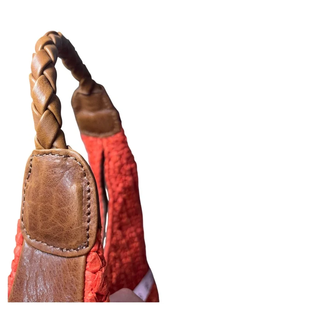 N/A woven raffia