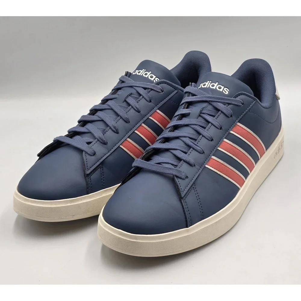 adidas court up