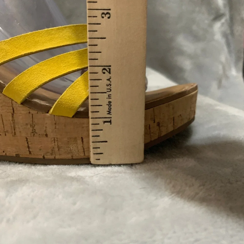 Franco Sarto provides adjustable perfect