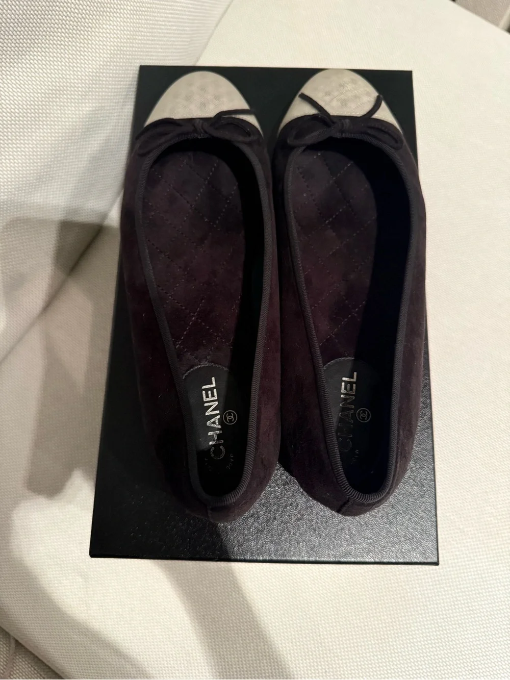 CHANEL ballet flats