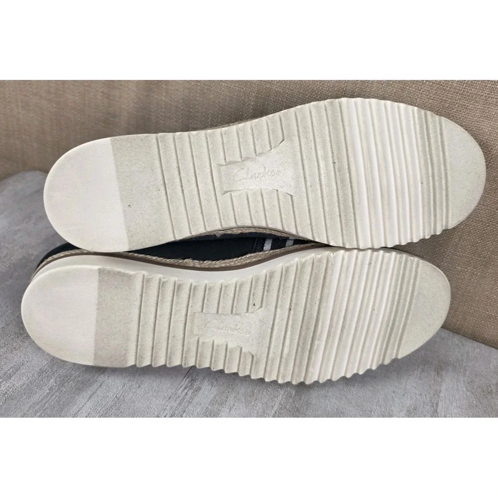 Clarks **see photo
