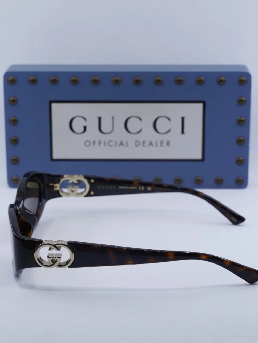 Gucci model gg1662sa