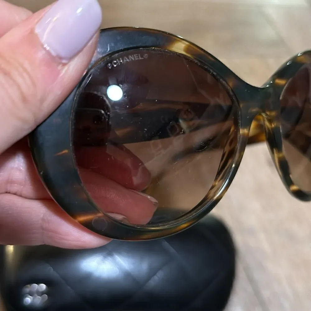 CHANEL fair used