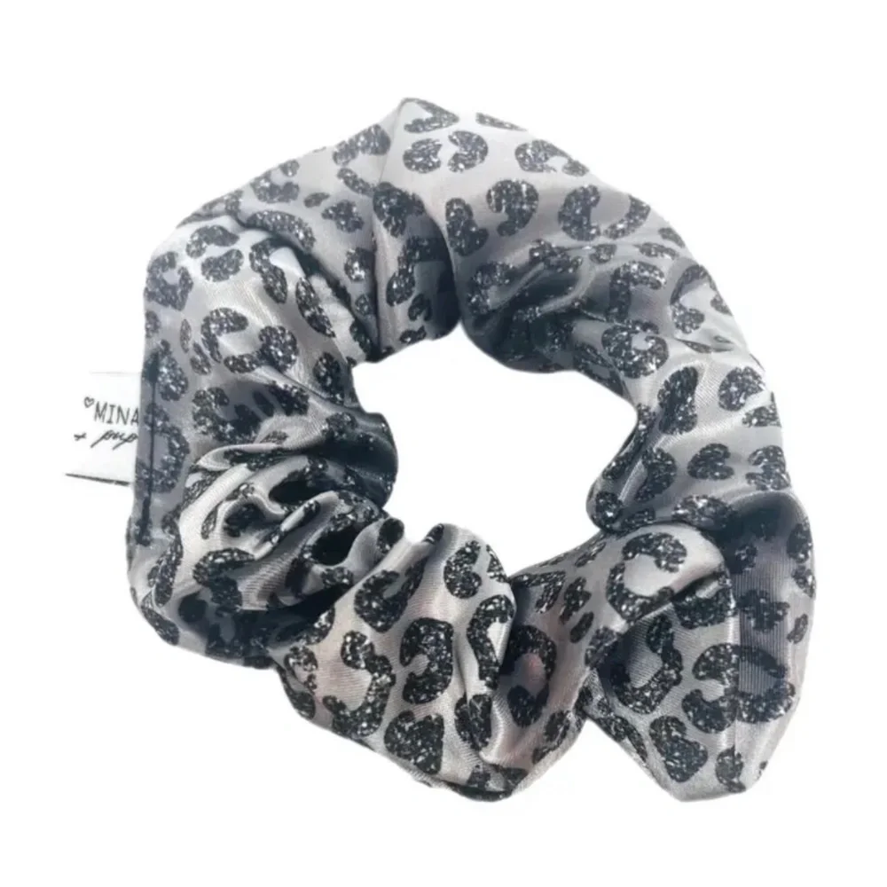 64 TOTAL SILVER WHITE CHEETAH LEOPARD ANIMAL PRINT SATIN HAIR SCRUNCHIES NEW