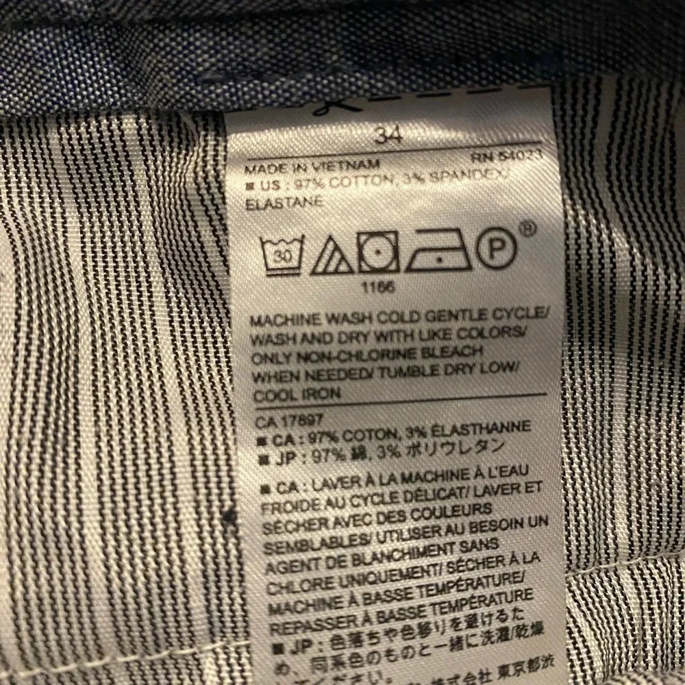 Banana Republic classic dark