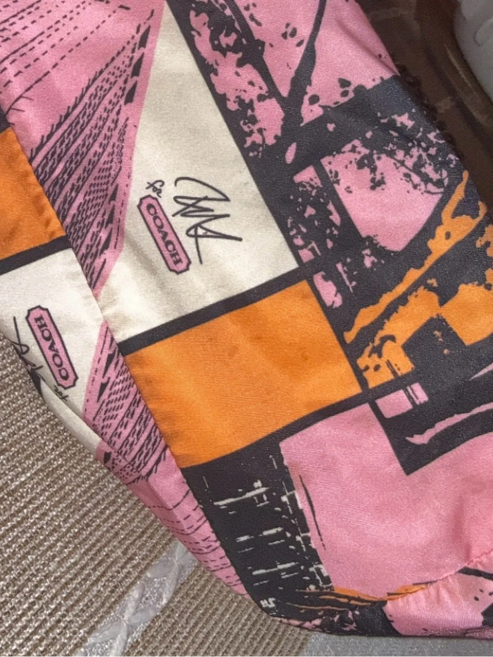 Coach tote bold