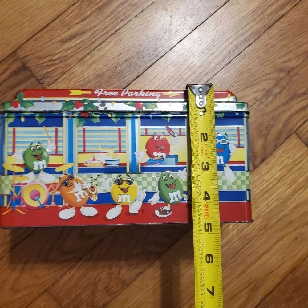 M&MS m&m brand