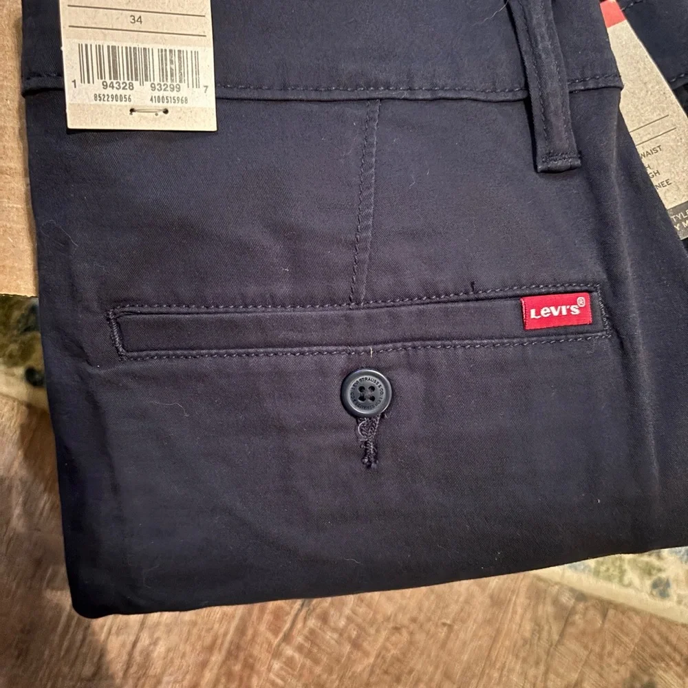 Levis levi signature