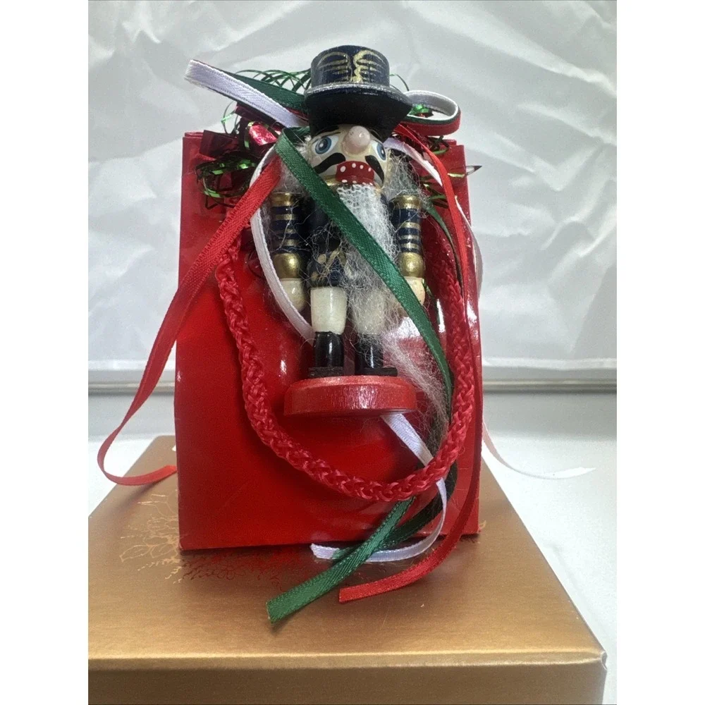 LA‎ Tunes Collection Music Box Ornament - plays 