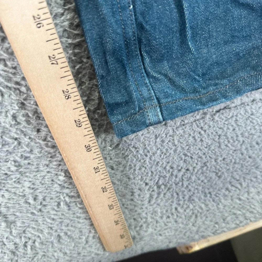 Levis there discrepancy