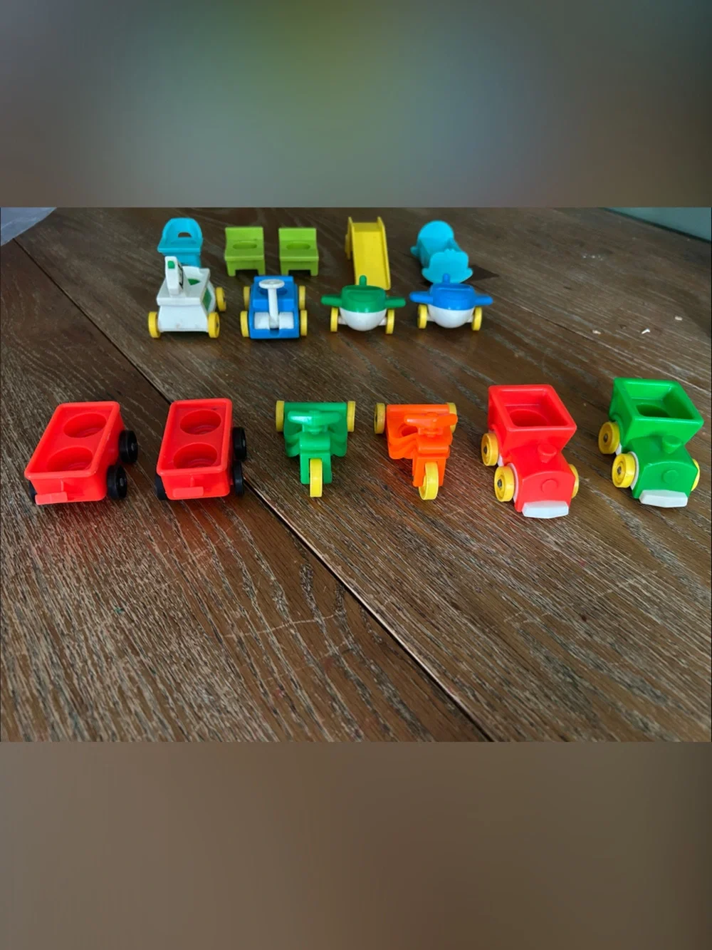 Little People bright green