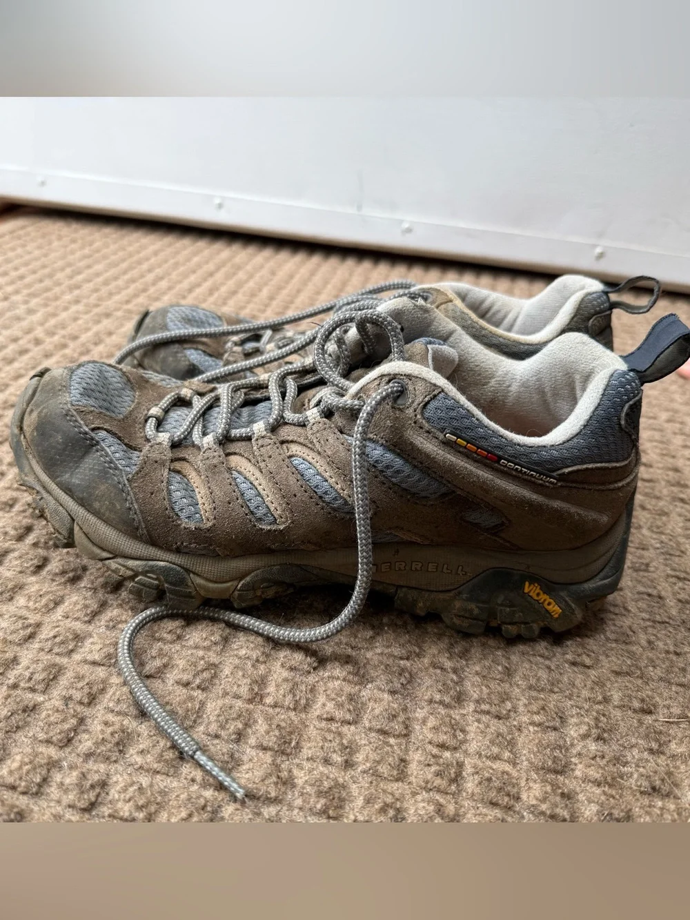 Merrell light gray