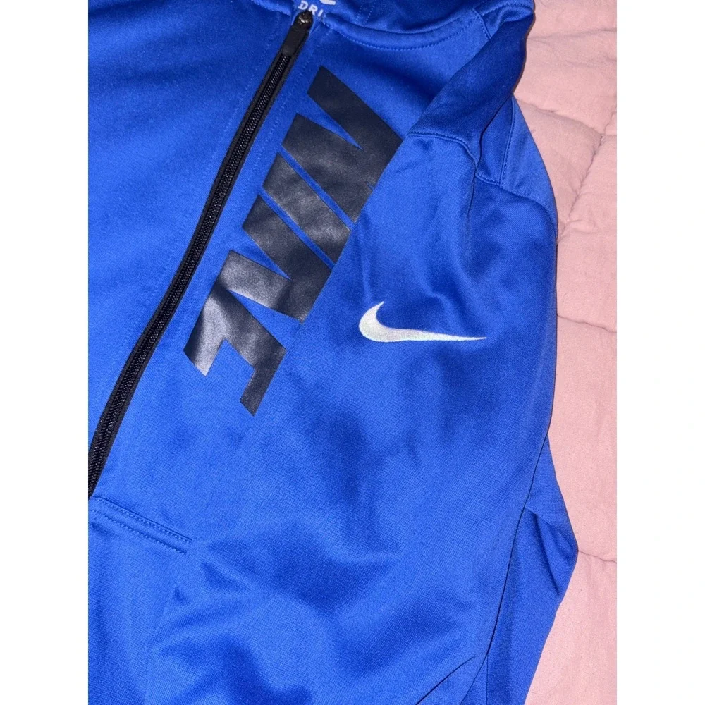 Nike boys blue