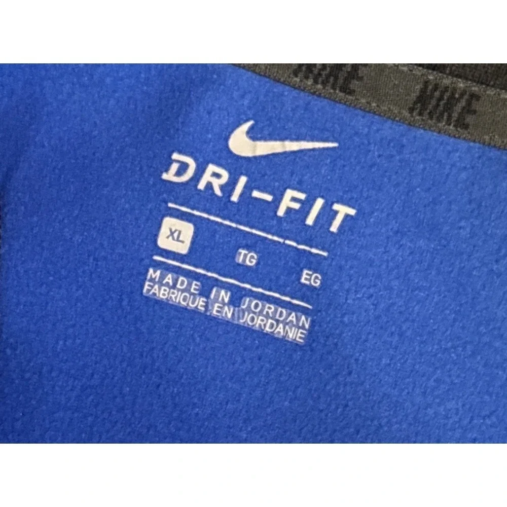 Nike boys blue