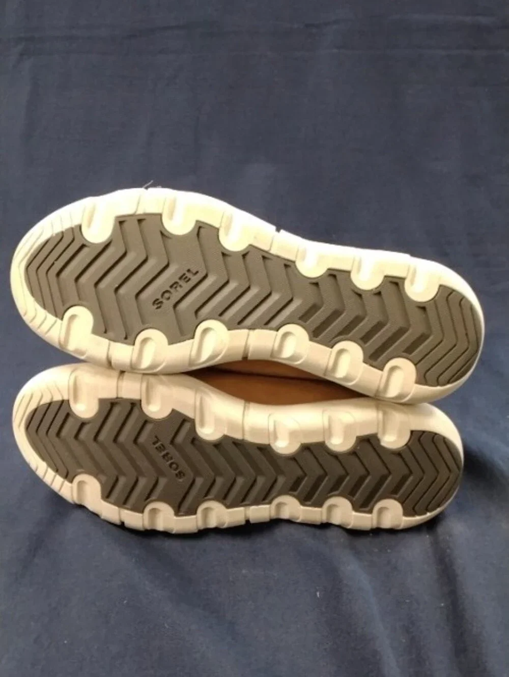 Sorel warm suede