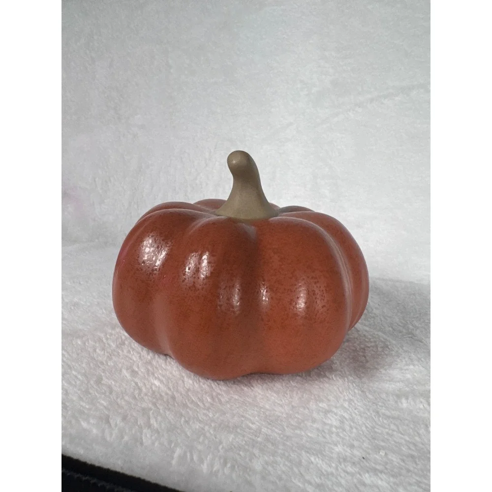 Threshold pumpkin figural