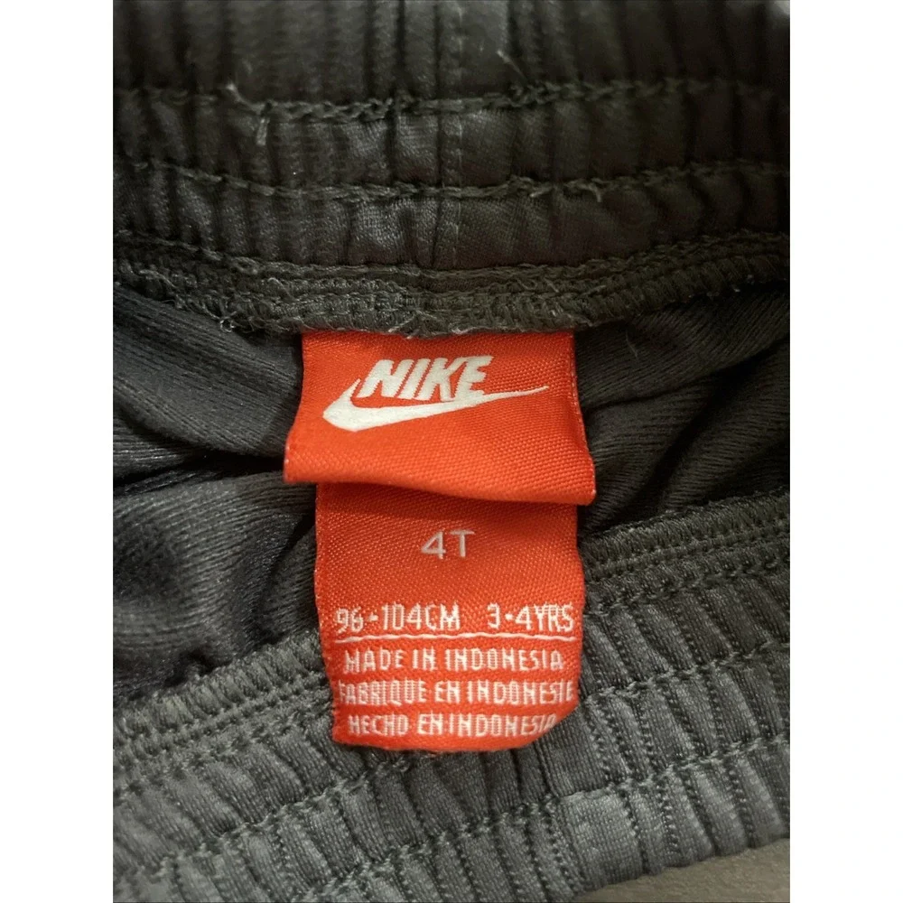 Nike boys logo