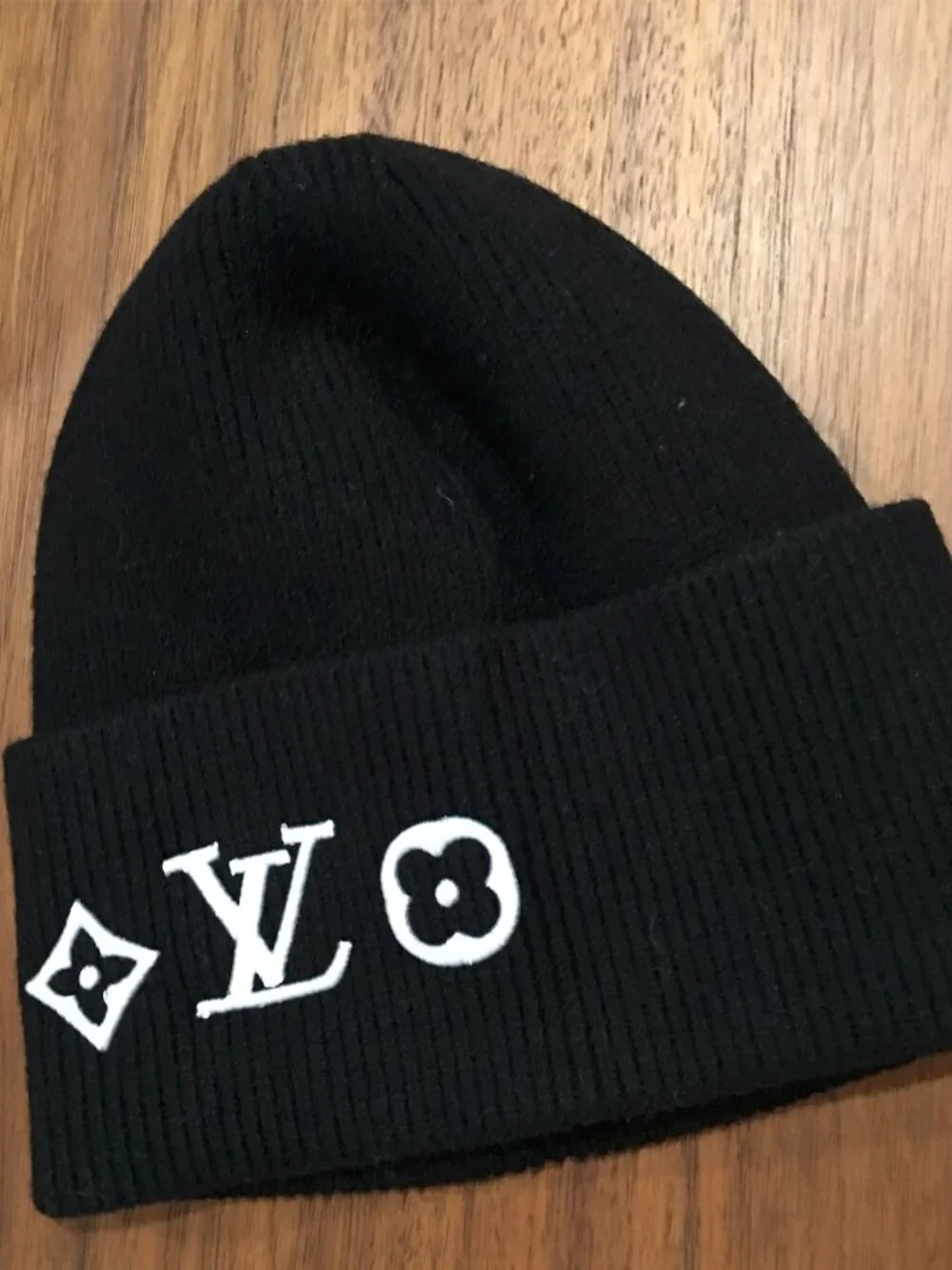 LV Headline Beanie Black