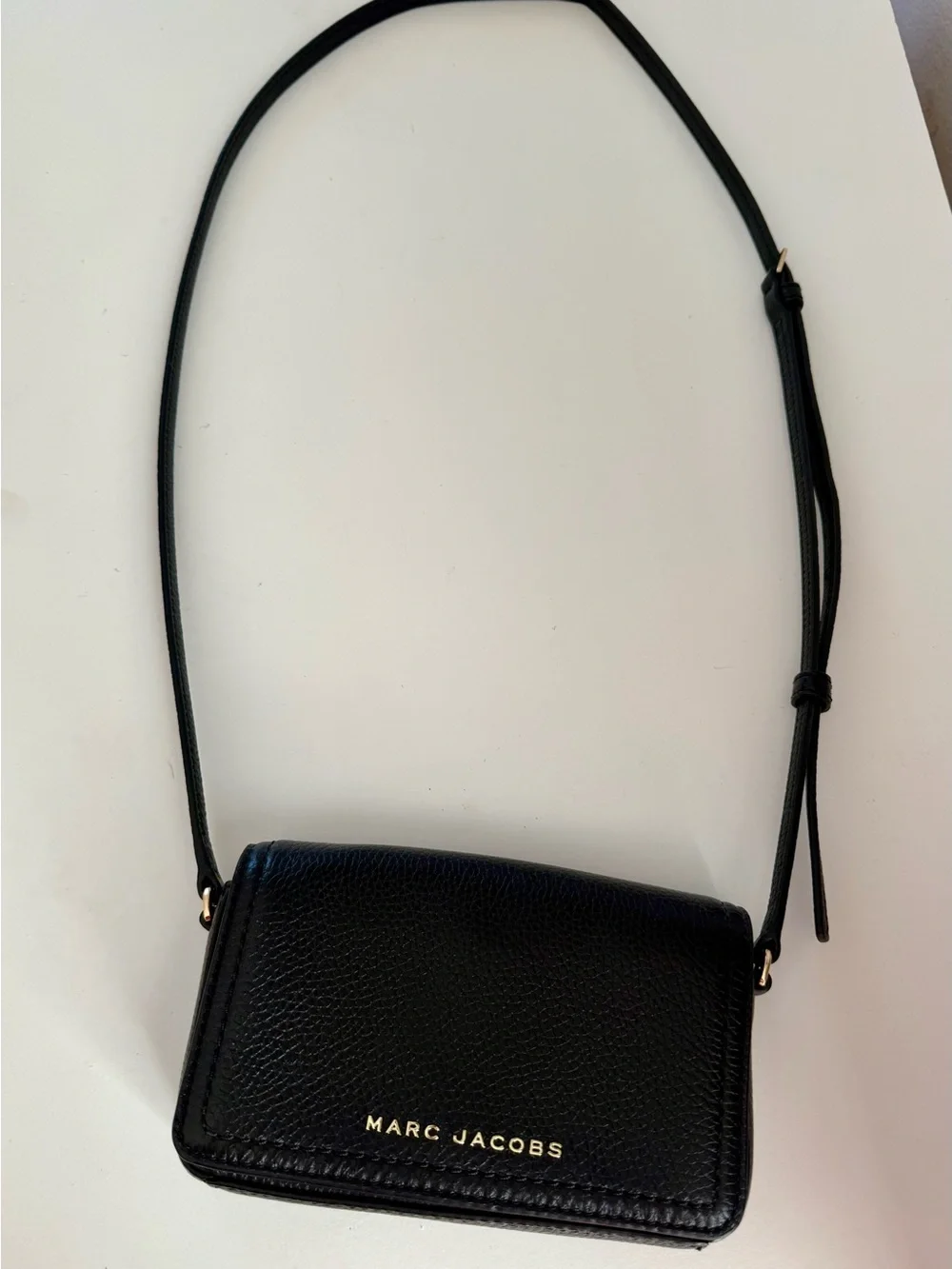 Marc Jacobs compact marc