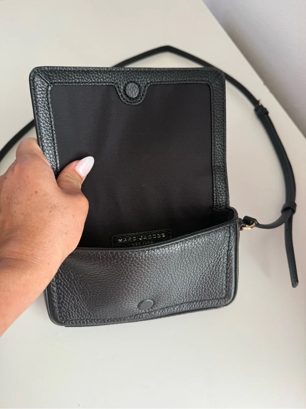 Marc Jacobs compact marc