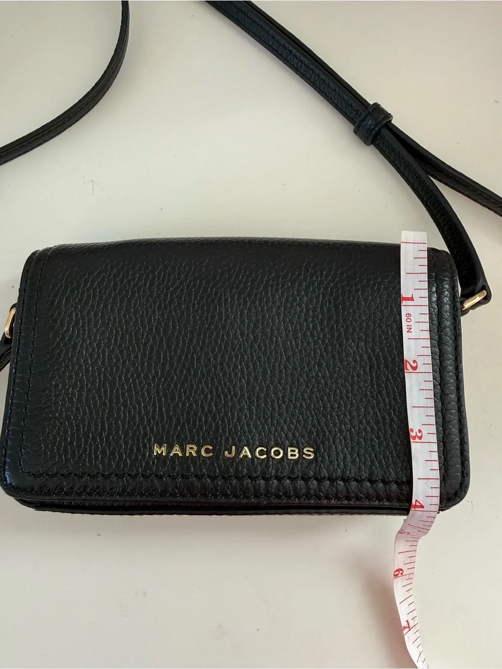 Marc Jacobs compact marc
