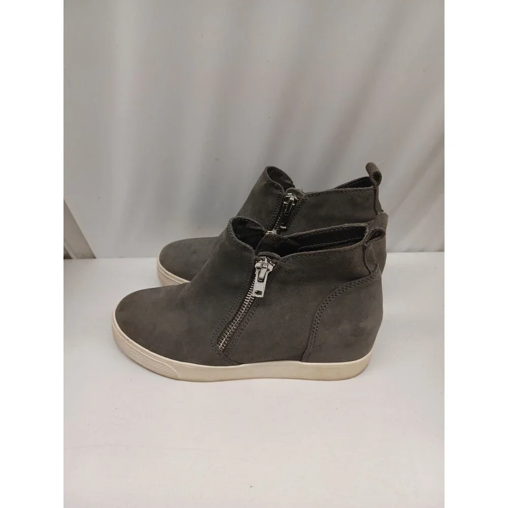 Steve Madden pre owned