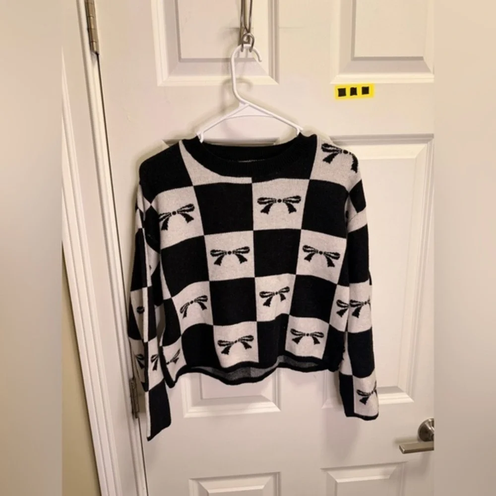 Youth Girls Happily Grey Crewneck Sweater