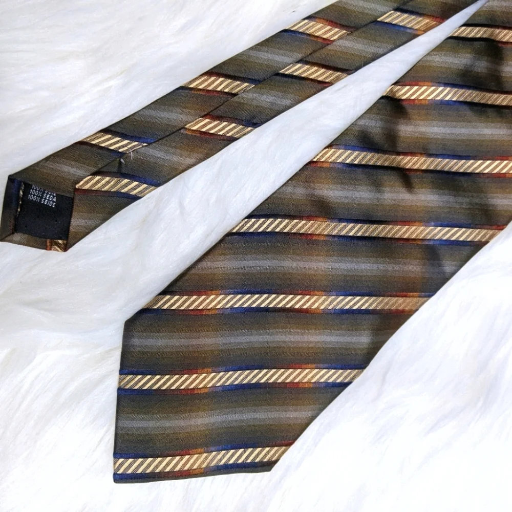 Vintage Mens Pavone Made In Italy 100% Silk Tie Vintage