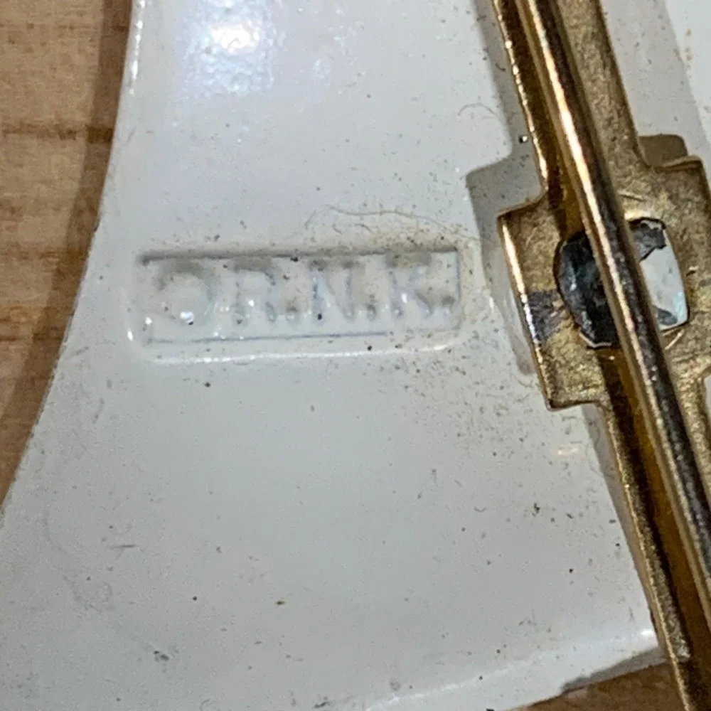 BRNK measurements width