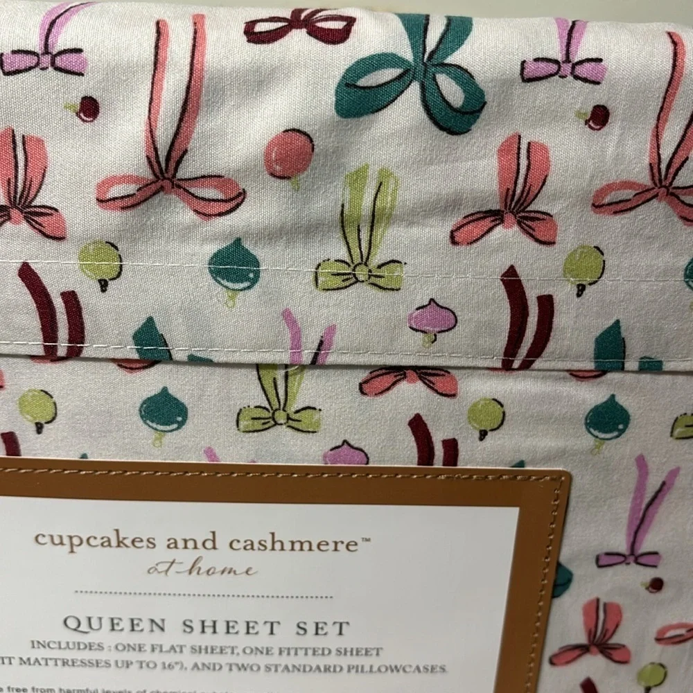 cupcakes & cashmere new queen
