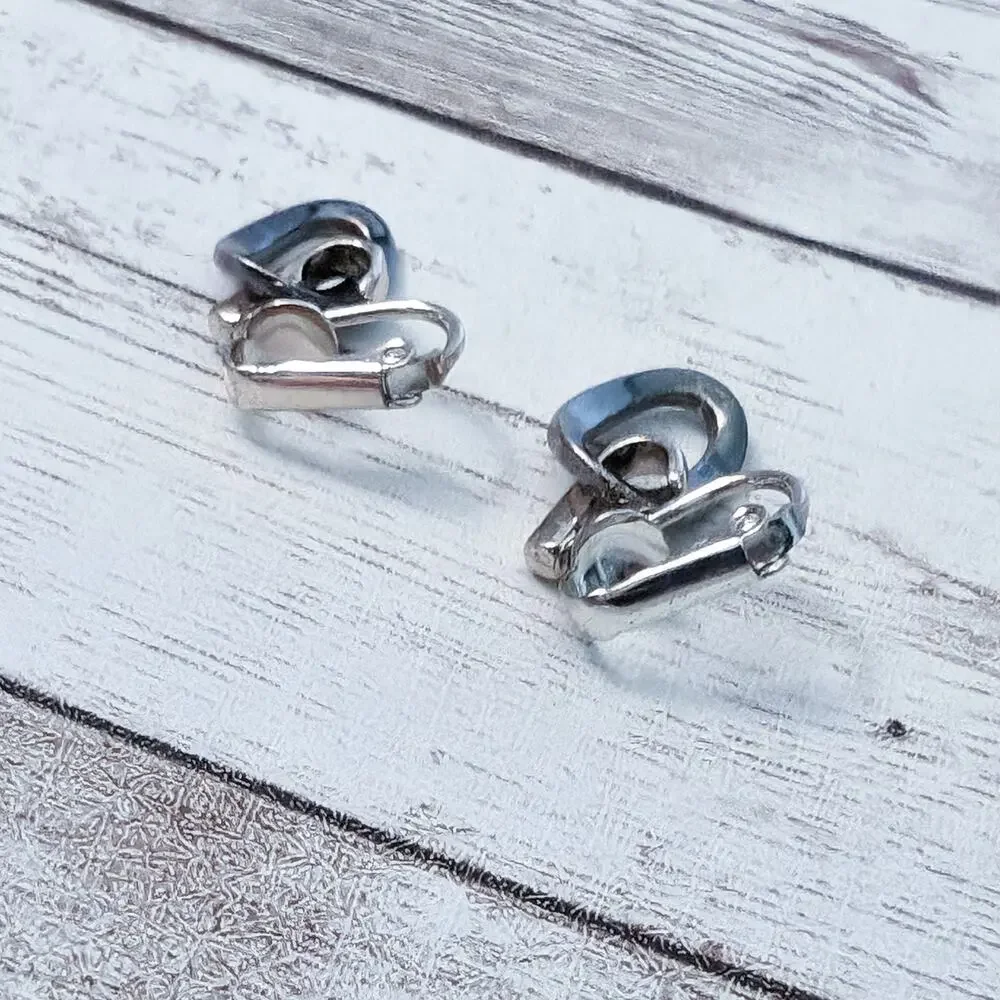 Vintage clip earrings