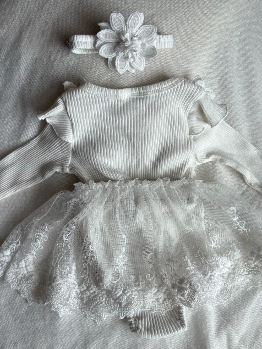 N/A elegant white