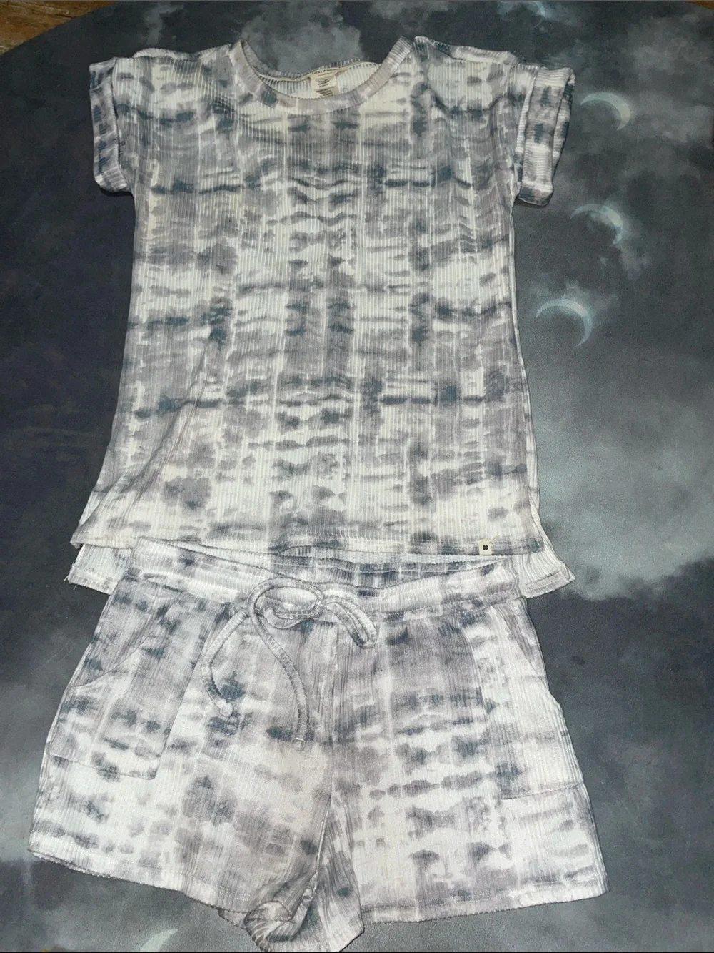 Lucky Brand Gray Tie-Dye Ribbed Short Sleeve Pajama Set