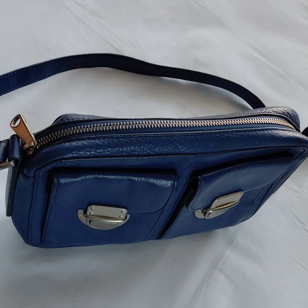 Fossil chic navy