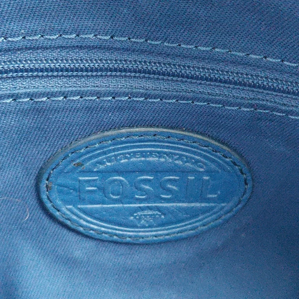 Fossil chic navy