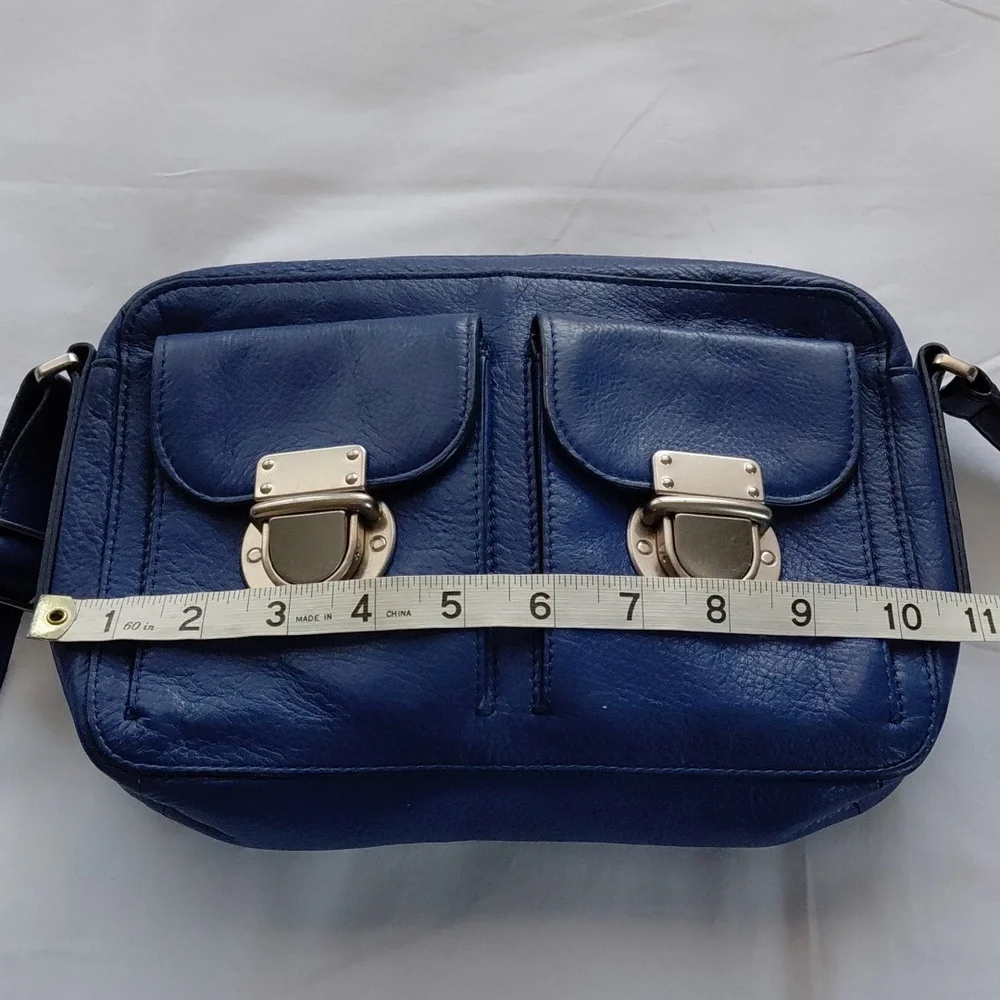 Fossil chic navy