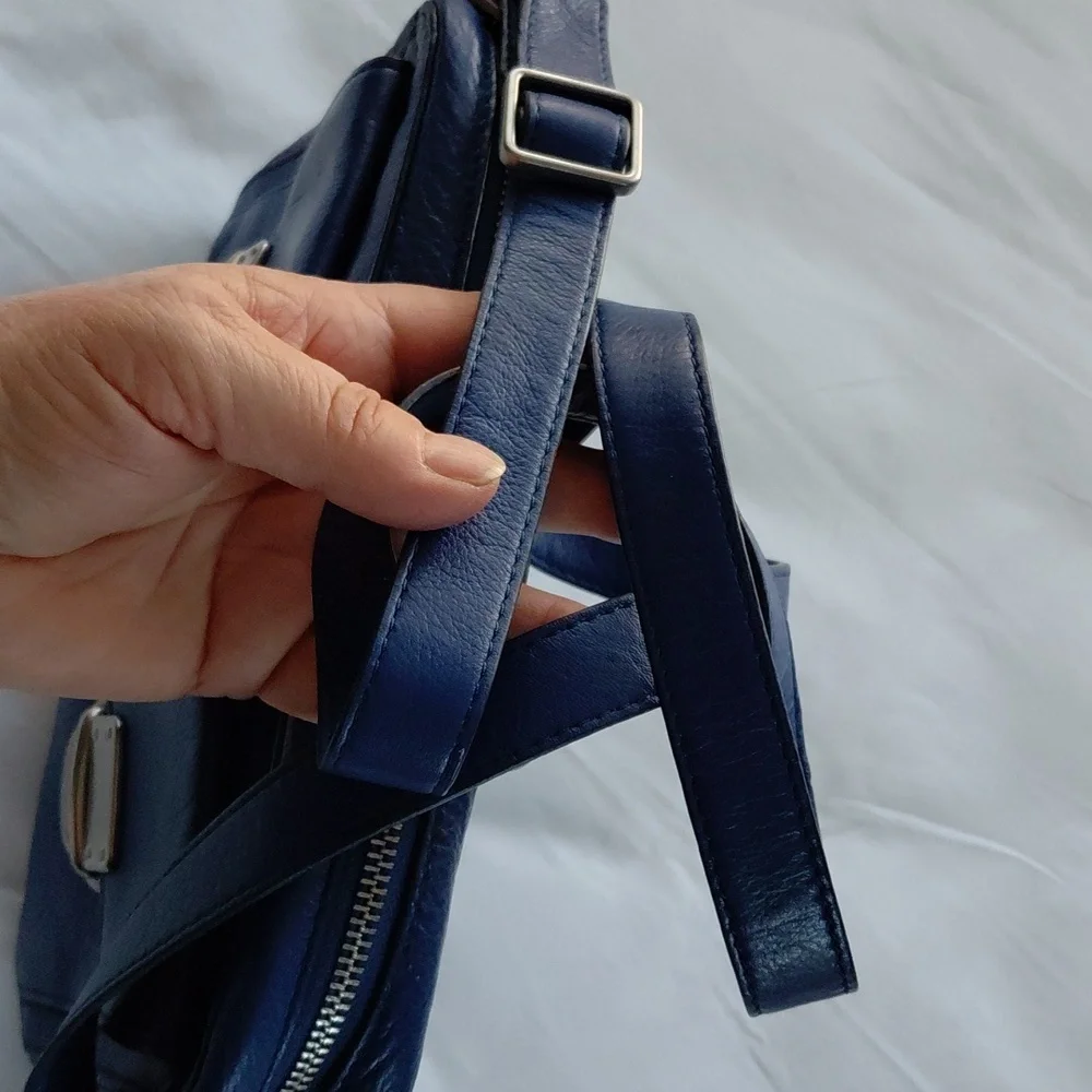 Fossil chic navy