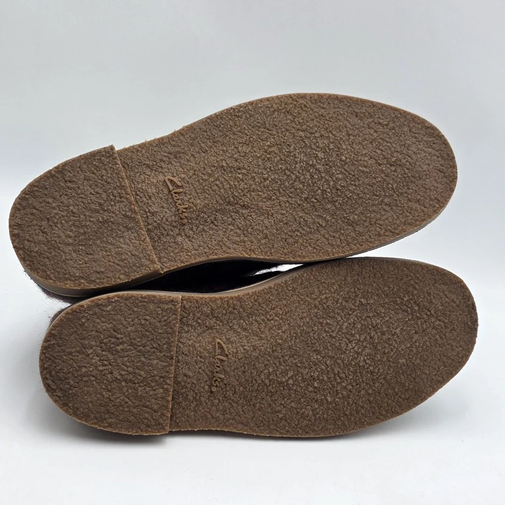 Clarks black like chukka