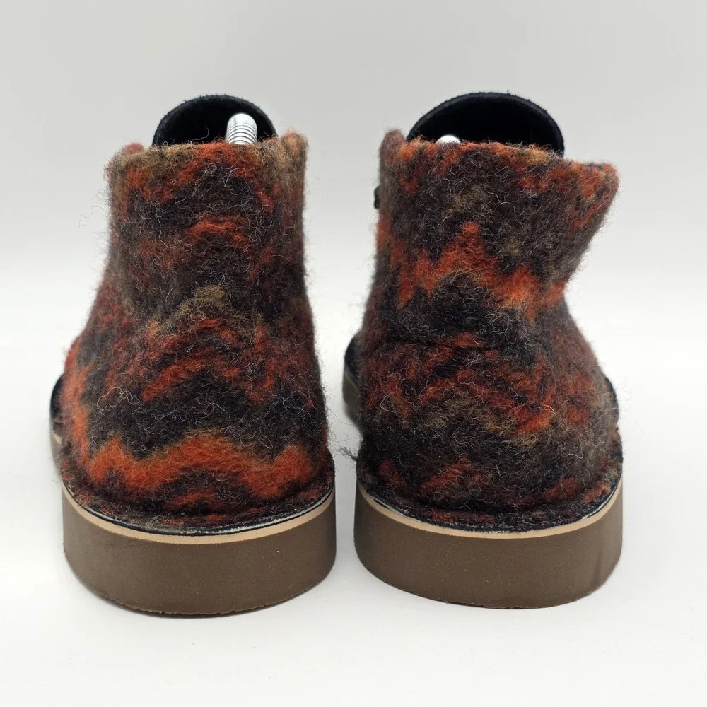 Clarks new up black
