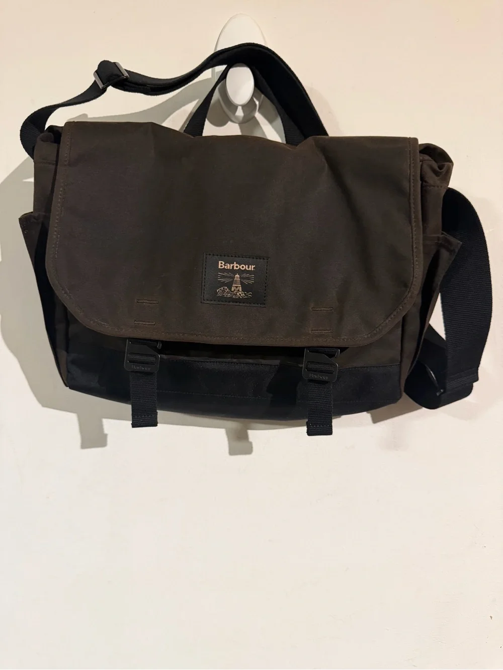 Barbour Men's Green Waxed Canvas Messenger Bag