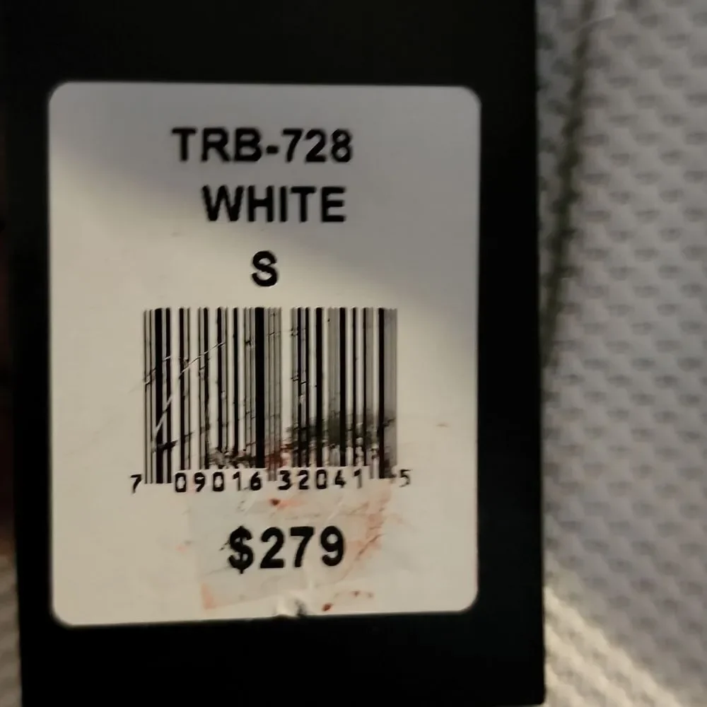 Tailored Recreation Premium cream fully