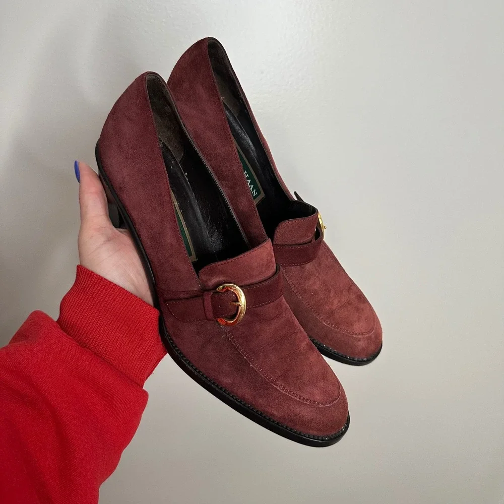 Cole Haan Women's Burgundy‎ Suede Loafer Heels Buckle Accent Size 8 AA