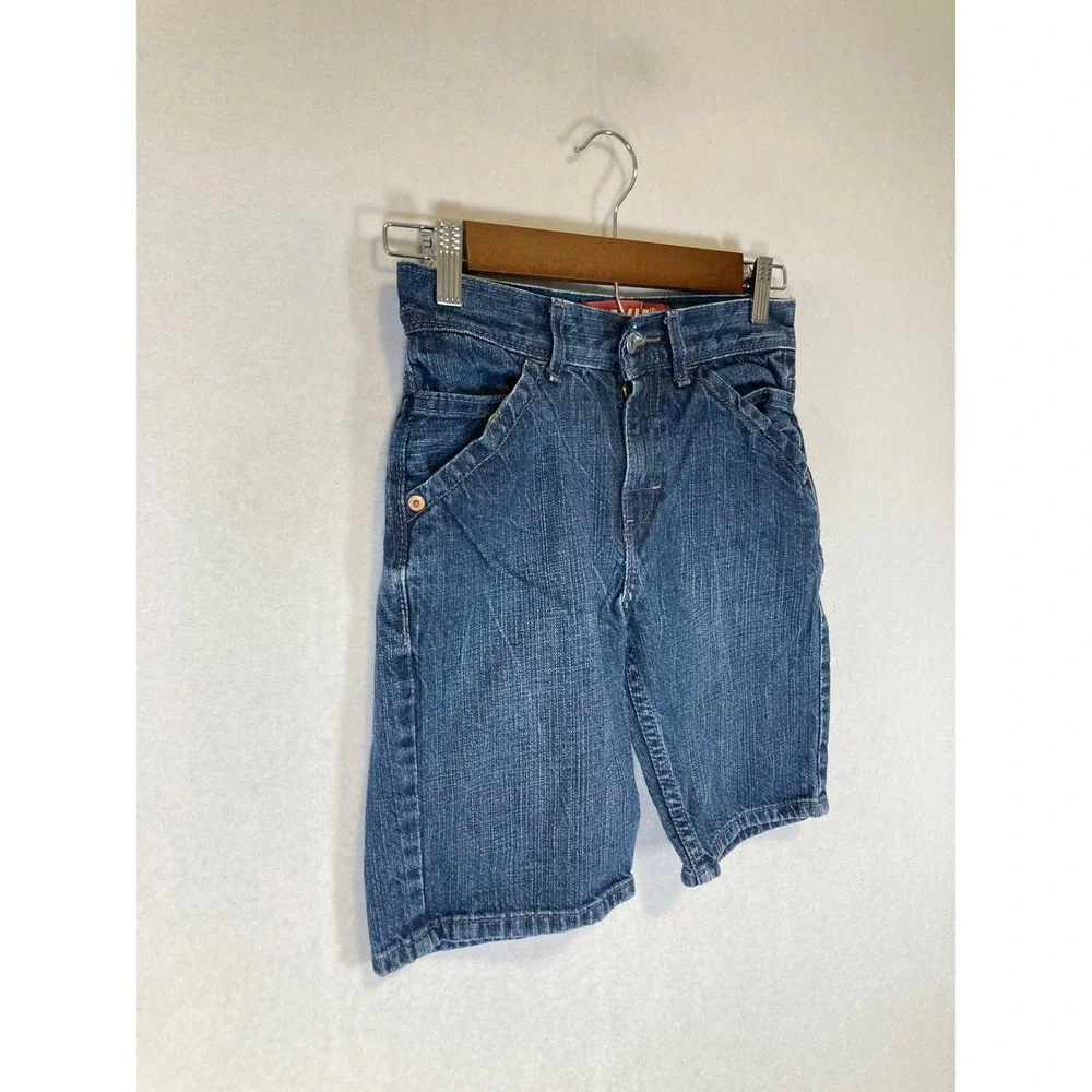 Levis tone 24w