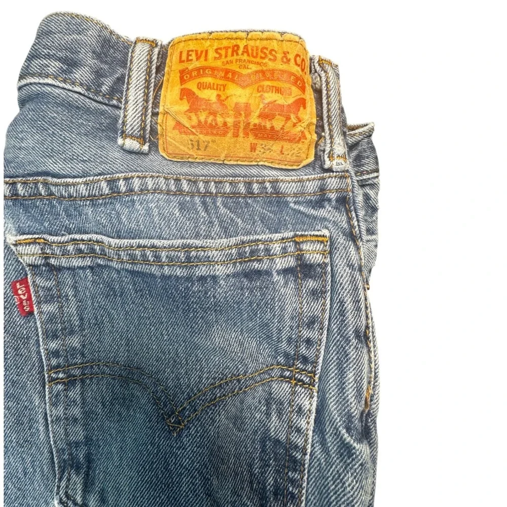 Levis levi red