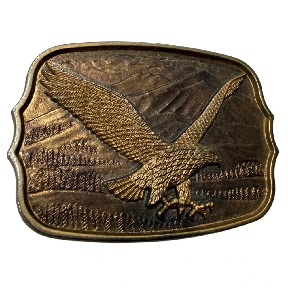 Vintage Soaring Eagle Mountain Landscape Belt Buckle Brass Tone ETJ439 Hong Kong