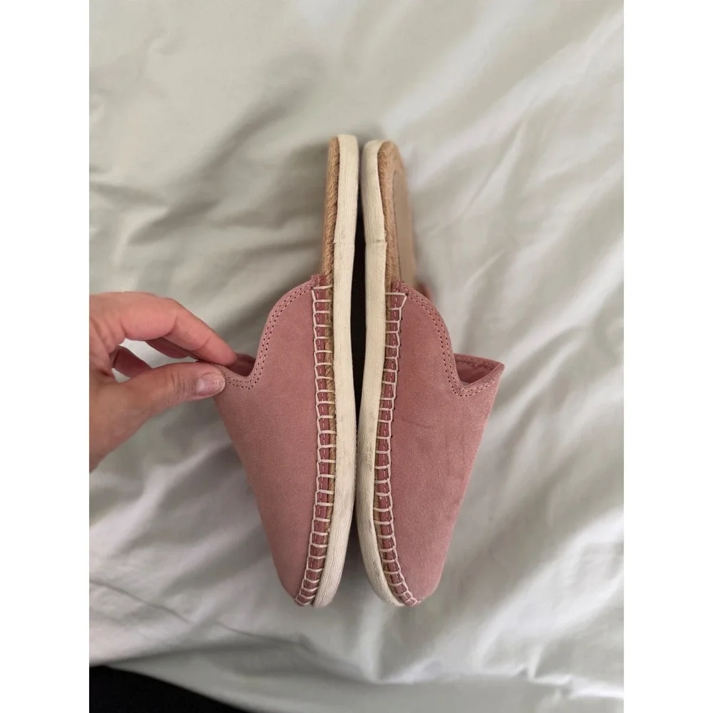 SeaVees pink suede